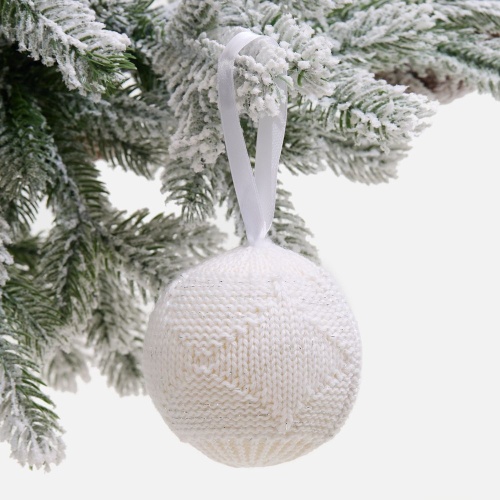 Вязаный шарик «Зимний шарм» Вязаный шарик «Зимний шарм»