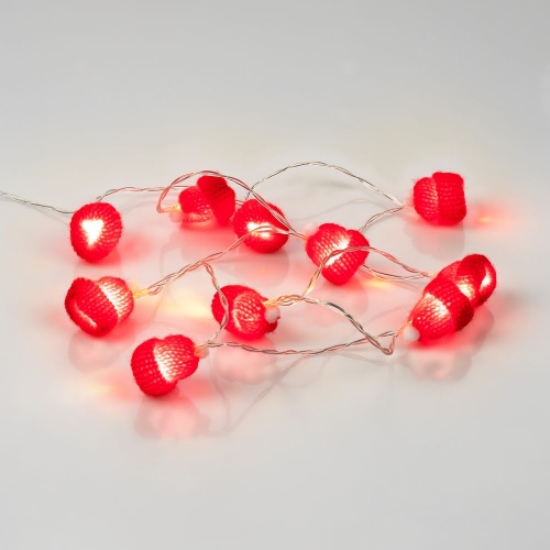 Гирлянда Cosy Poms, красная фото 2 Гирлянда Cosy Poms, красная фото 2