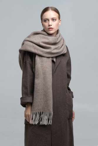 Палантин Gorgeous, бежевый фото 12 Палантин Gorgeous, бежевый фото 12