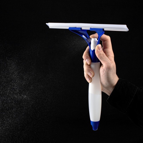 Водосгон с распылителем PolishUp, синий фото 3 Водосгон с распылителем PolishUp, синий фото 3