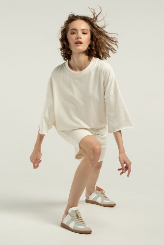 Футболка унисекс оверсайз T1, молочно-белая фото 2