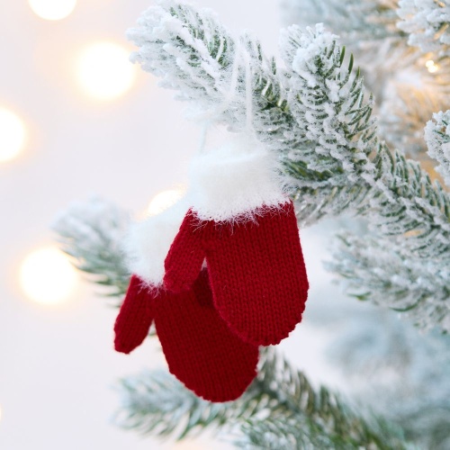 Подвеска на елку «Вьюжка», варежки, красная фото 2 Подвеска на елку «Вьюжка», варежки, красная фото 2
