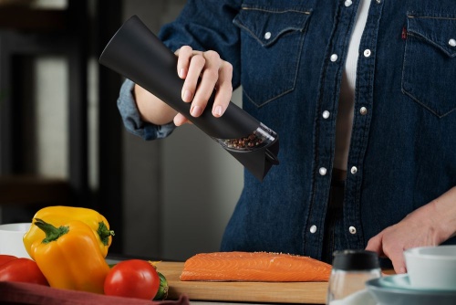 Гравитационная мельница для специй Gravita, черная фото 4 Гравитационная мельница для специй Gravita, черная фото 4