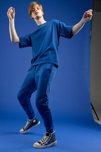 Футболка унисекс оверсайз T3, синяя фото 2 Футболка унисекс оверсайз T3, синяя фото 2