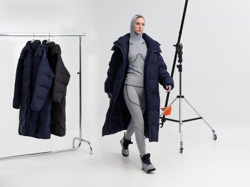 Пуховик унисекс Kapsula, темно-синий фото 6