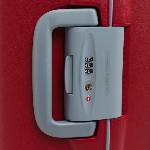 Чемодан Light Ltd Edition L, красный фото 3 Чемодан Light Ltd Edition L, красный фото 3