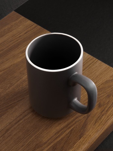 Кружка Mugful, темно-серая (графитовая) фото 3